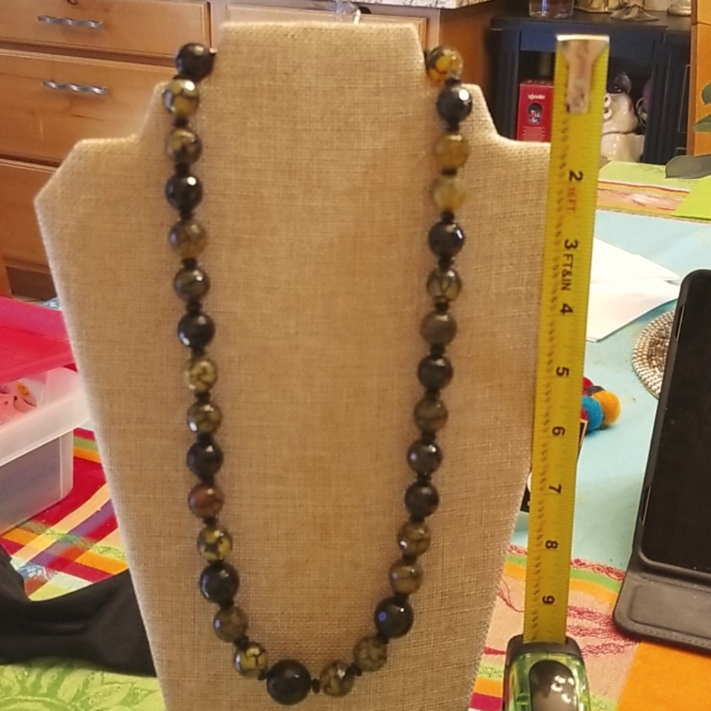 NWOT handmade 22" green quartz neckless